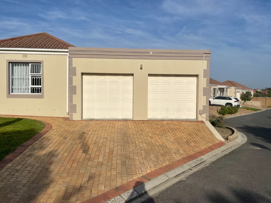 3 Bedroom Property for Sale in Sonstraal Heights Western Cape